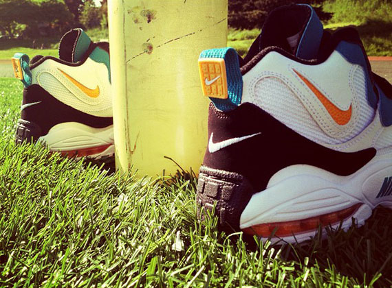 Dan Marino Nike Speed Turf Max