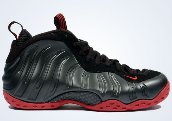 Classics Revisited: Nike Air Foamposite One – Black – Varsity Red (2007)