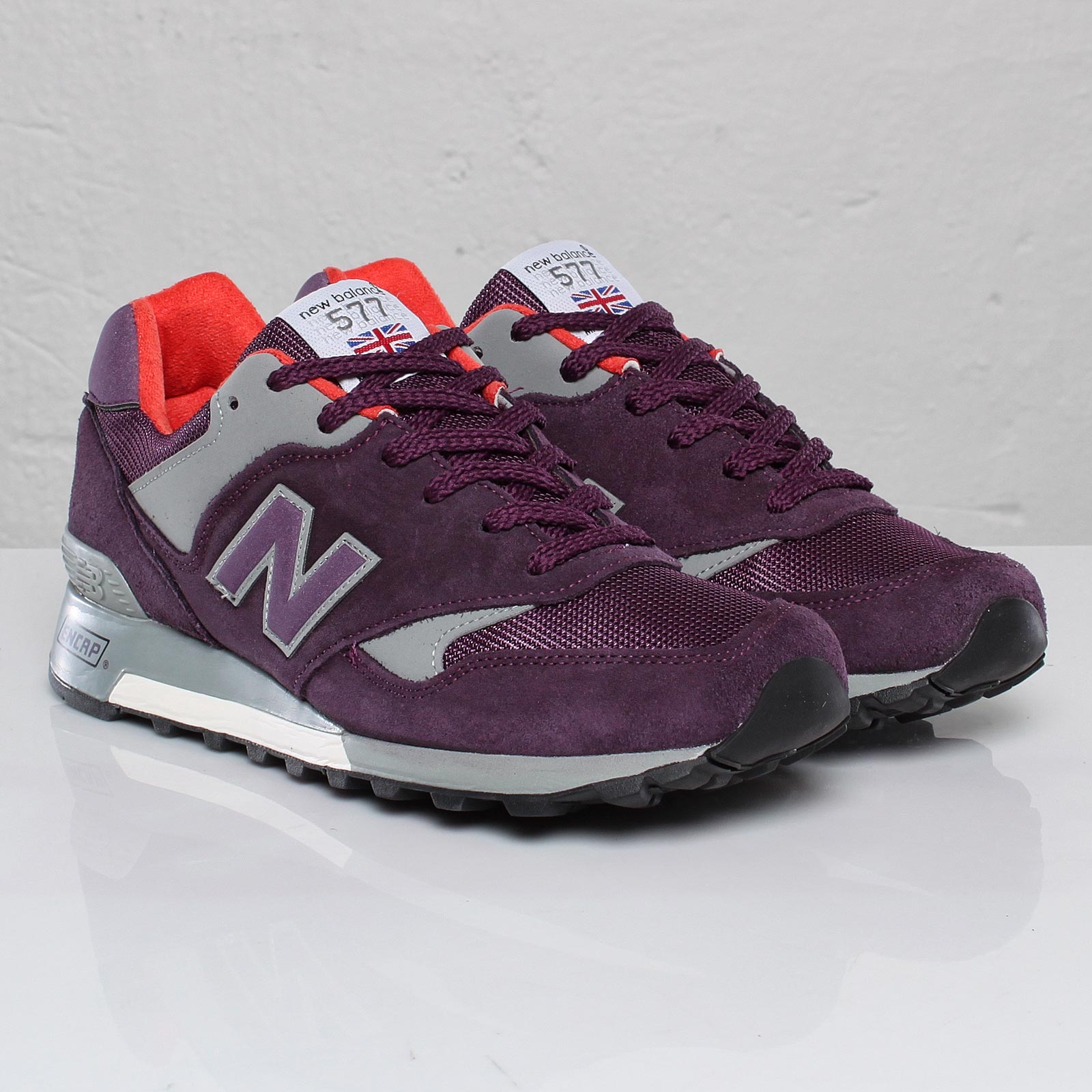 New Balance M577pu 2