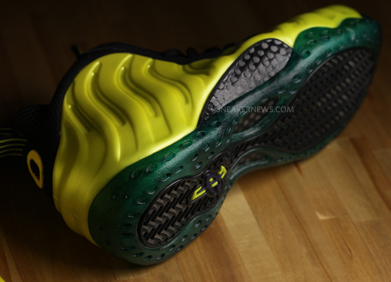 Nike Air Foamposite One Oregon Ducks Customs 10