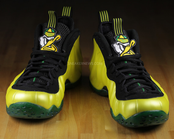 Nike Air Foamposite One Oregon Ducks Customs 13