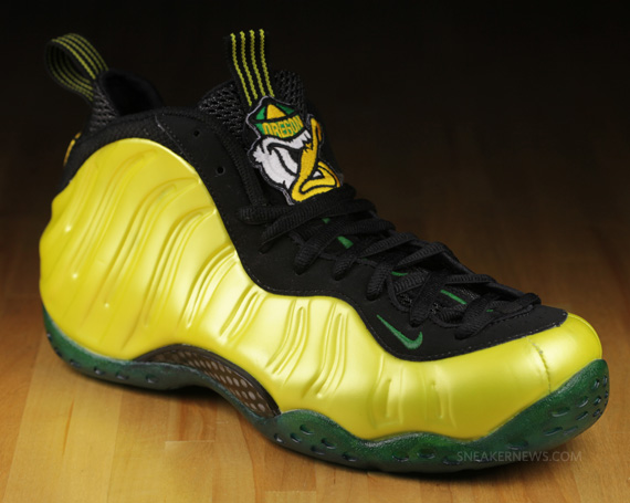 Nike Air Foamposite One Oregon Ducks Customs 14