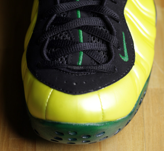 Nike Air Foamposite One Oregon Ducks Customs 4