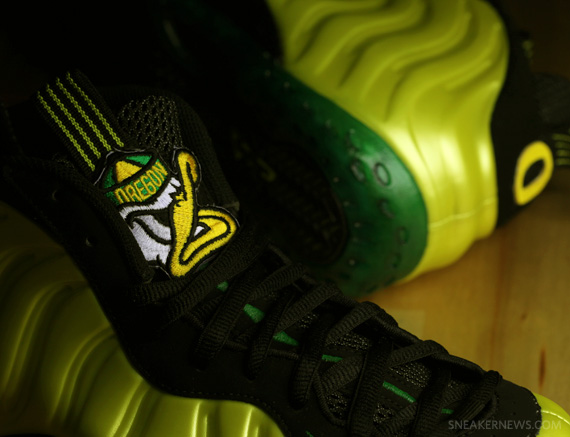 Nike Air Foamposite One Oregon Ducks Customs 7