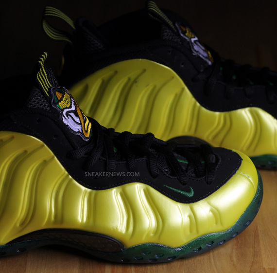 Nike Air Foamposite One Oregon Ducks Customs 9