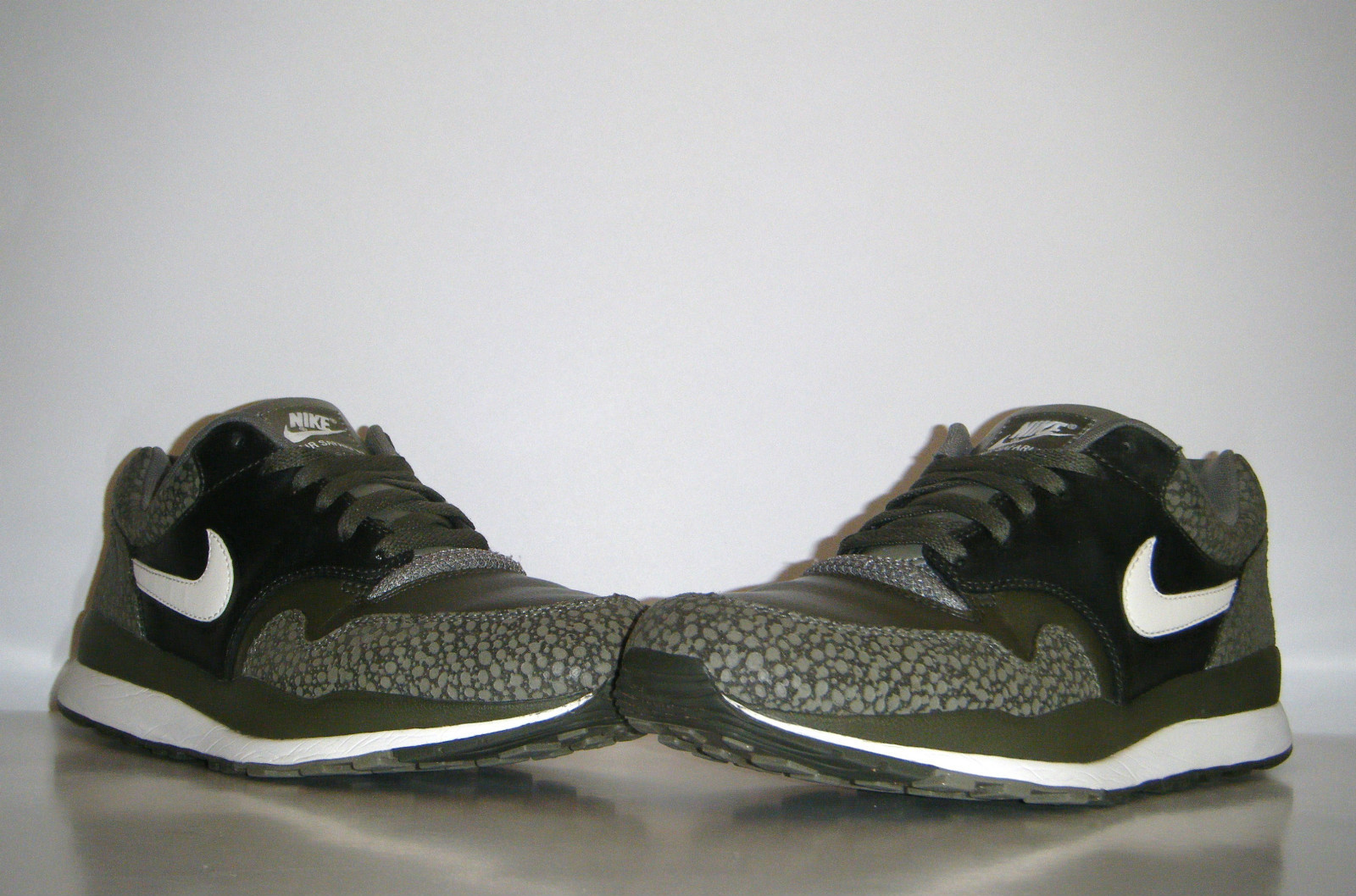 Nike Air Safari Le Holiday 2012 Sample 12