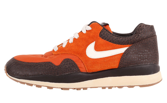 Nike Air Safari Vntg Mesa Orange 2