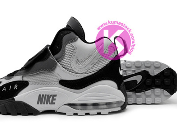 Nike Air Speed Turf Max Raiders