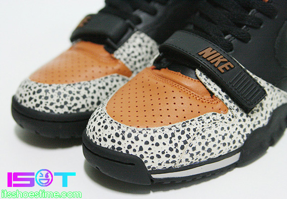 Nike Air Trainer 1 Safari Qs Detailed Images 13