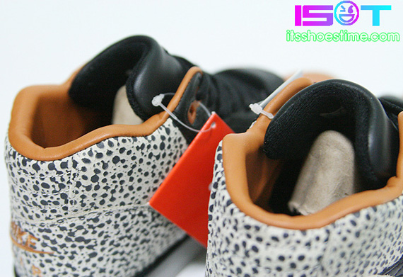 Nike Air Trainer 1 Safari Qs Detailed Images 21