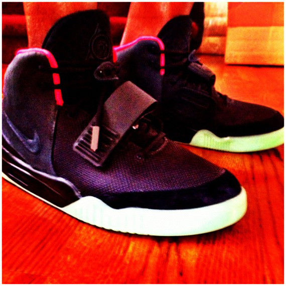 Nike Air Yeezy 2 Celebrities 2