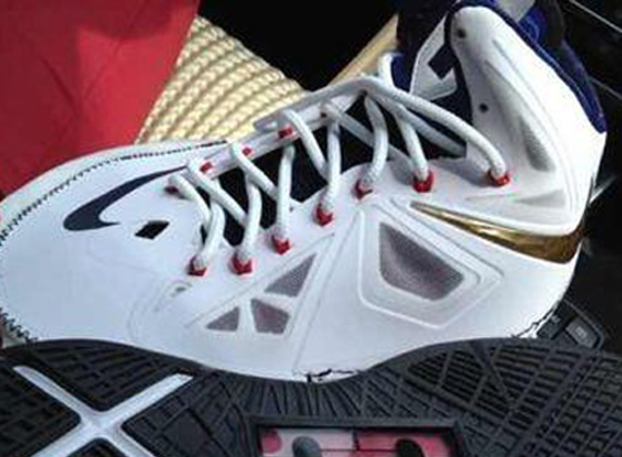 Nike LeBron X 'USAB' Sample