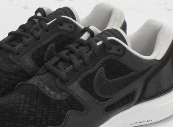 Nike Lunar Flow Woven – Black – Light Bone