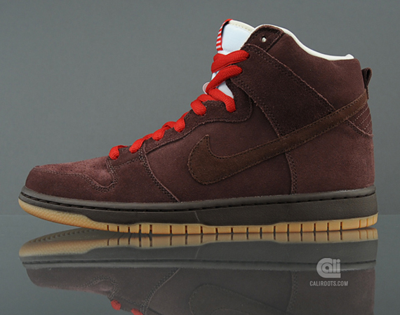 Nike Sb Dunk Beer Bottle 2