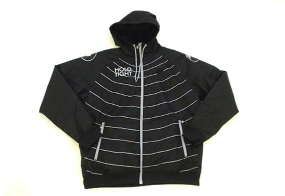 Nike Windrunner Hold Tight