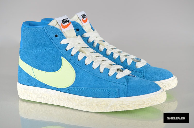 Nike Wmns Blazer High Suede Vntg Neptune Blue Liquid Lime Sail 2