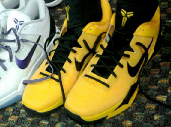 Nike Zoom Kobe VII Supreme – Playoff PE