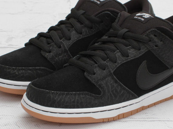 Nike SB Dunk Low 'Nontourage' - Release Reminder