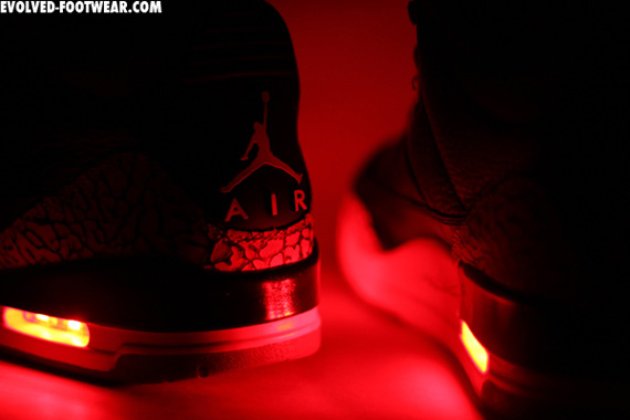 air-jordan-iii-light-up-customs-4 Air Jordan Iii Light Up Customs 4