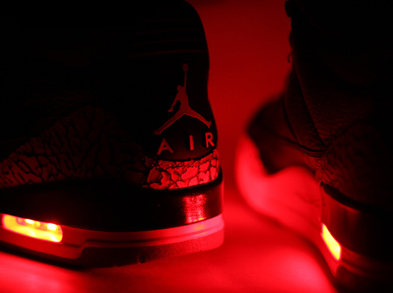 air-jordan-iii-light-up-customs-5 Air Jordan Iii Light Up Customs 5