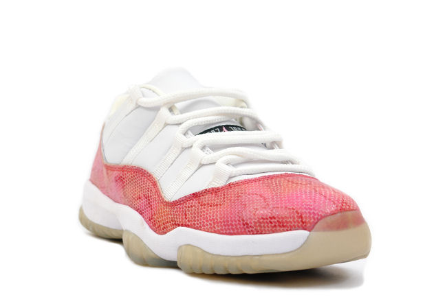 Air Jordan Xi Low Snakeskin Wmns Pink 04