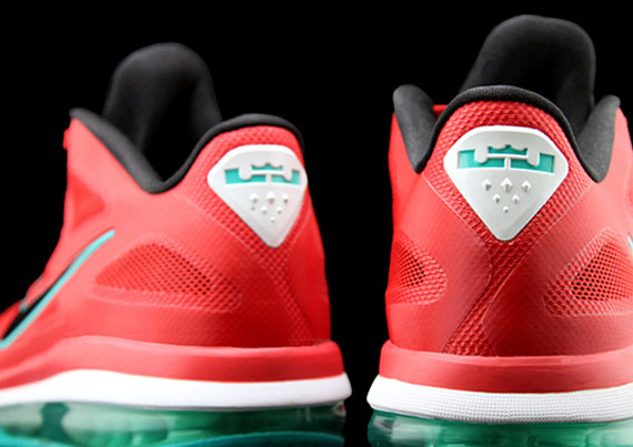 "Liverpool" Nike LeBron 9 Low