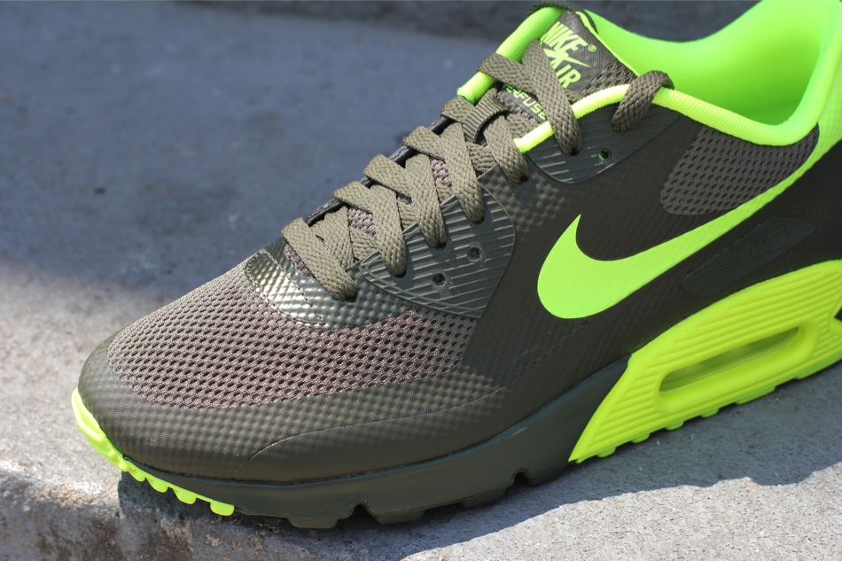 Nike Air Max 90 Hyperfuse Cargo Khaki Volt 01