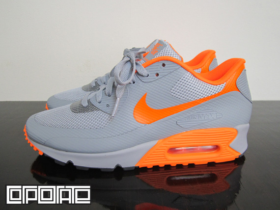 Nike Air Max 90 Hyperfuse Stealth Total Orange 3