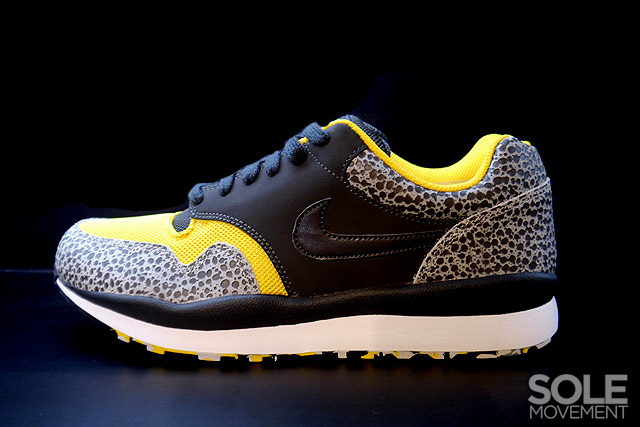 Nike Air Safari Le 2