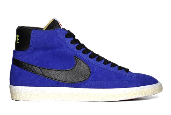 Nike Blazer Mid Premium Game Royal Black 3