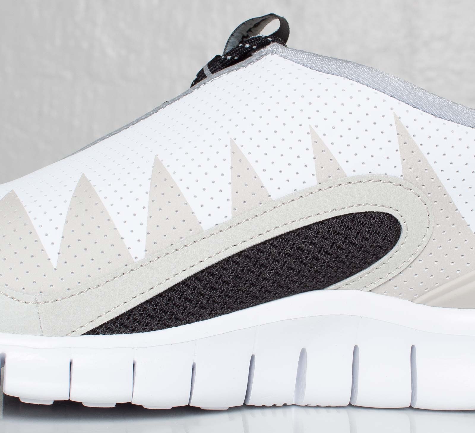 Nike Footscape Free Sawtooth Pack Available 23