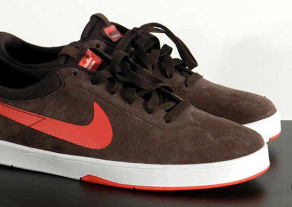 Nike Koston 1 Baroque Brown Team Red 1