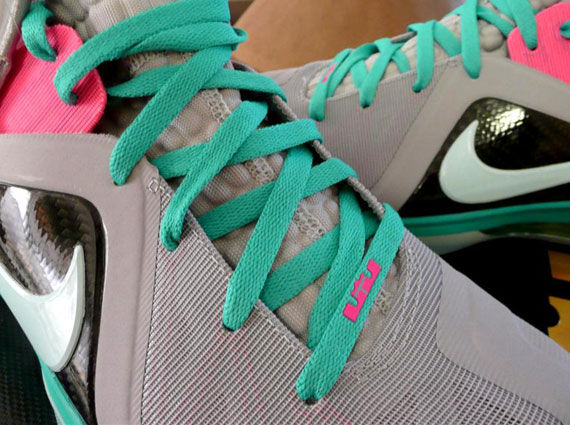 Nike Lebron 9 Miami Vice Reminder