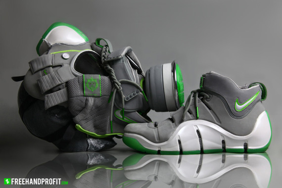 Nike Lebron Iv Dunkman Gas Mask 1