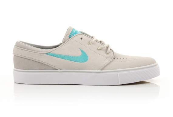 Nike Sb June 2012 Footwear Dqm 4