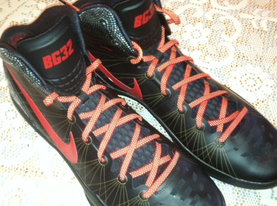 Nike Zoom Hyperdunk 2011 Elite – Blake Griffin “Away” PE