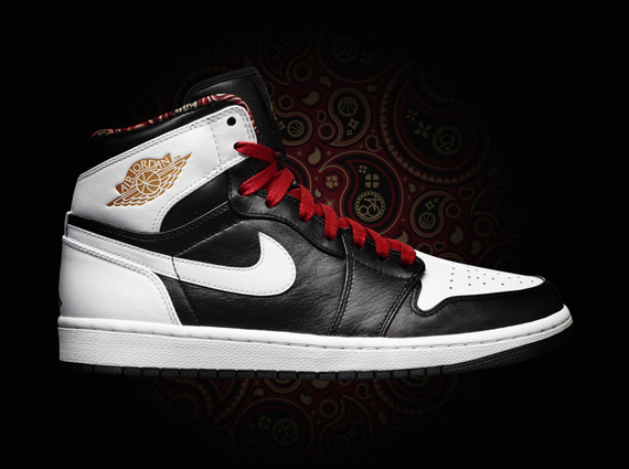 Air Jordan 1 High Las Vegas Jacket 3