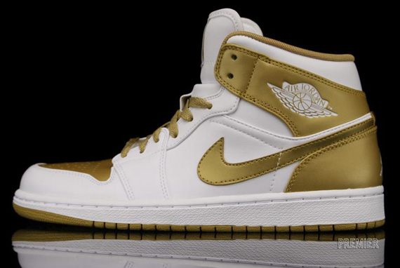 Air Jordan 1 Metallic Gold 2