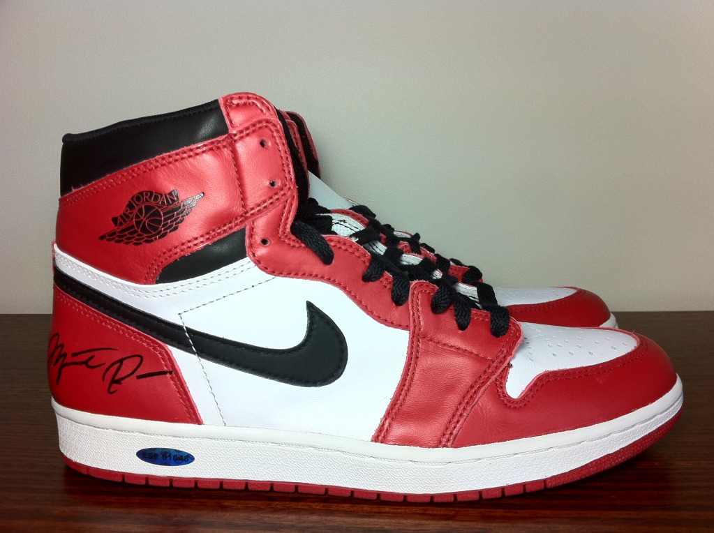Air Jordan 1 Retro High Autographed 1994 1