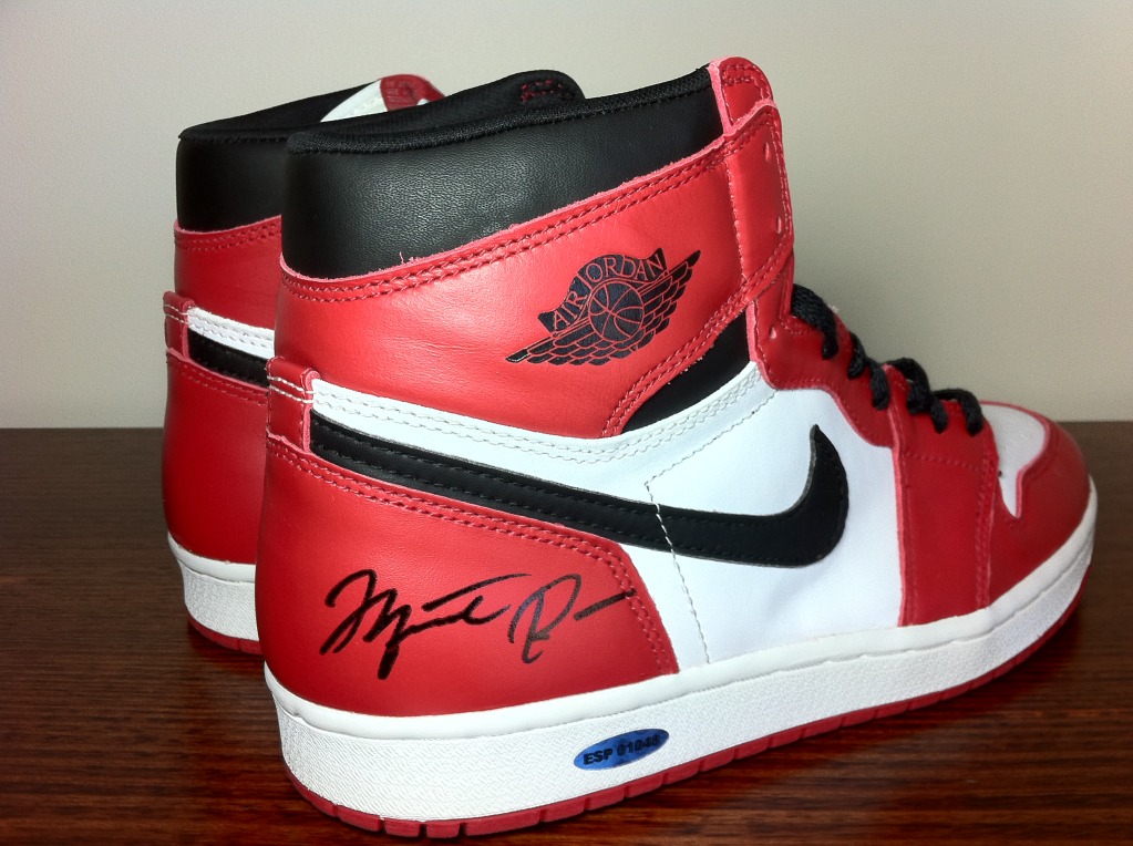 Air Jordan 1 Retro High Autographed 1994 2