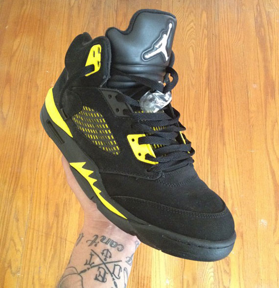 Air Jordan V Thunder Customs By El Cappy 3