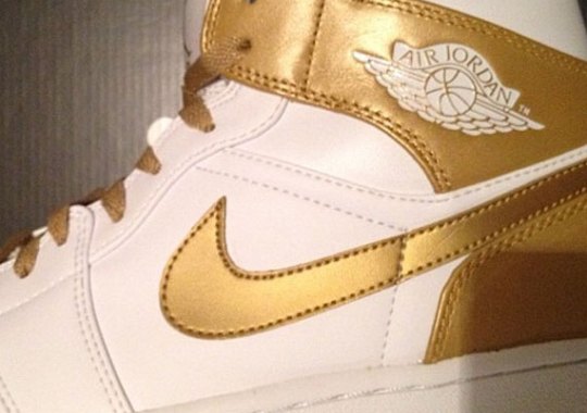 Air Jordan 1 “Golden Moments”