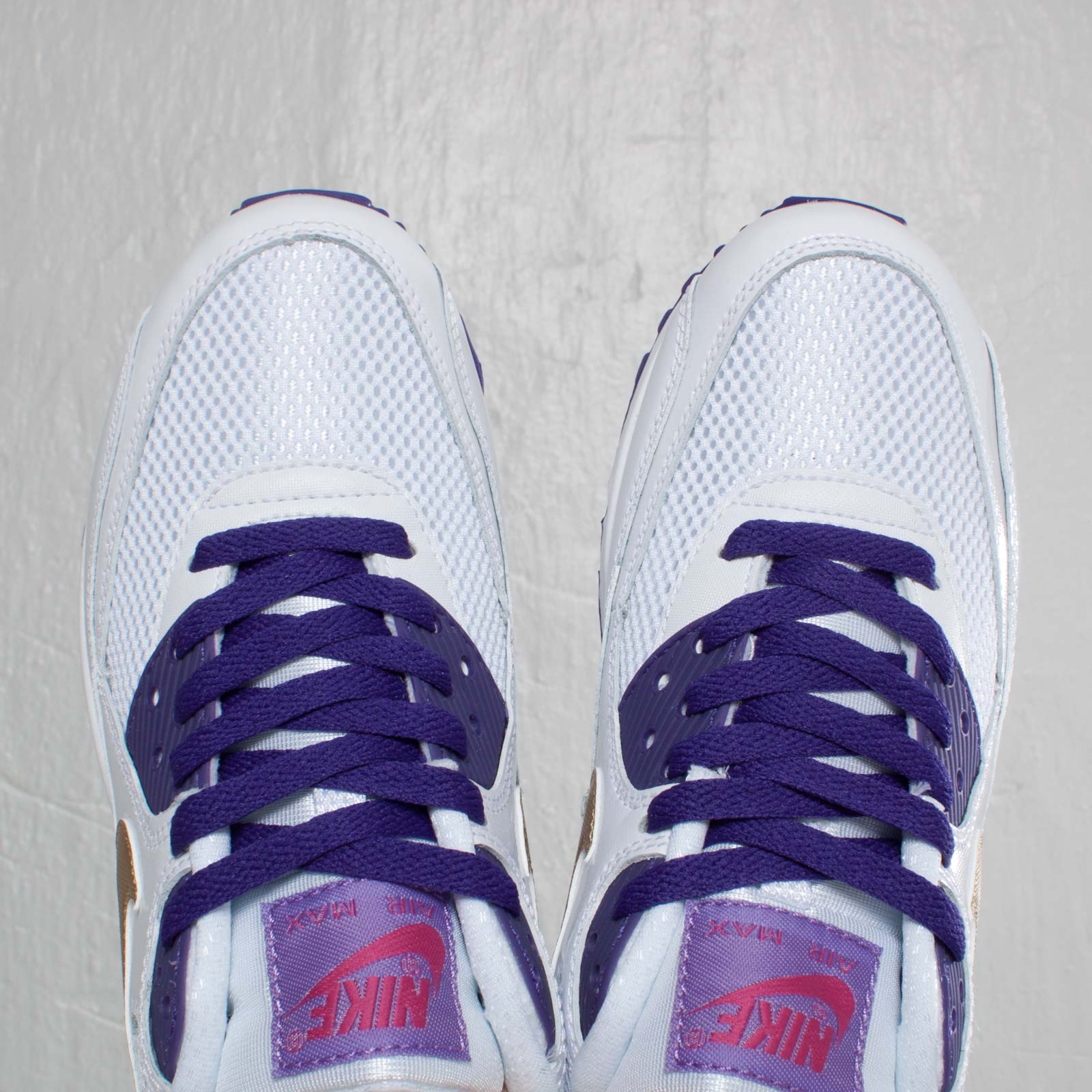 Nike Air Max 90 Gs White Metallic Gold Court Purple 8