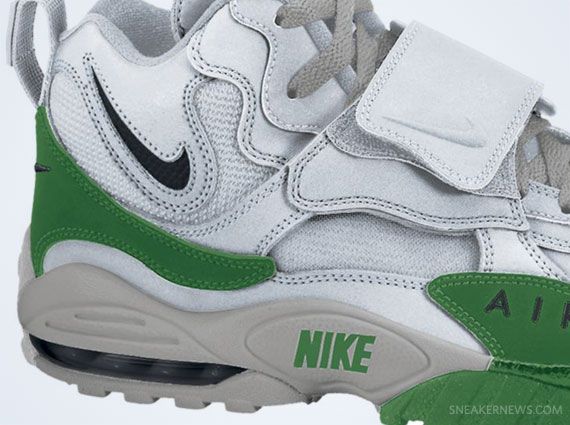 Nike Air Max Speed Turf – Metallic Silver – Black – Pine Green