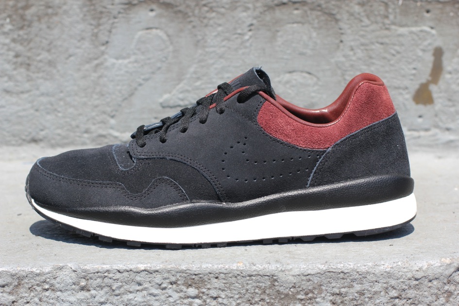 Nike Air Safari Deconstruct Black Team Brown Available 2