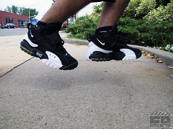 Nike Air Speed Turf Max Black Voltage Yellow Extra Butter 2