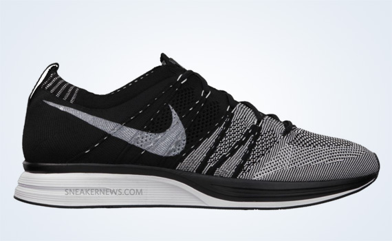 Nike Flyknit Trainer Black White