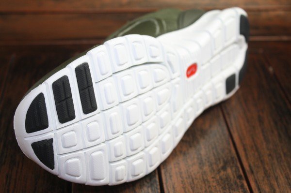 Nike Footscape Free Microperf Suede 4