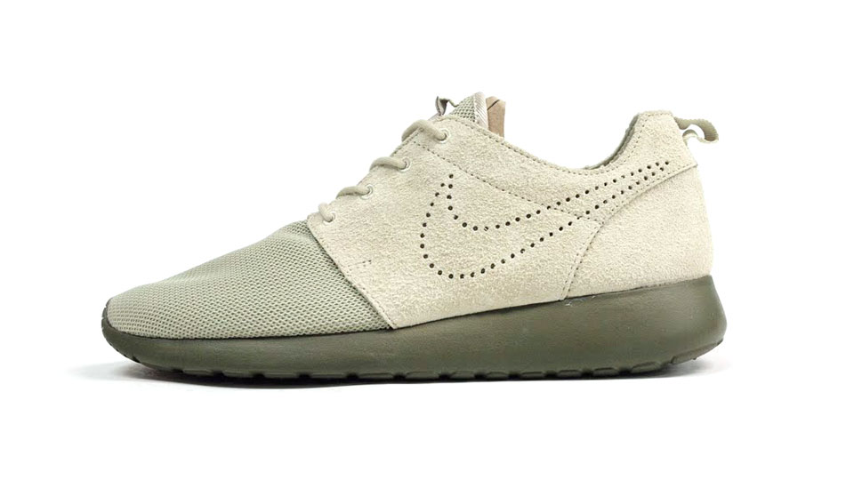 Nike Roshe Run Premium Sandtrap Medium Olive Volt 1