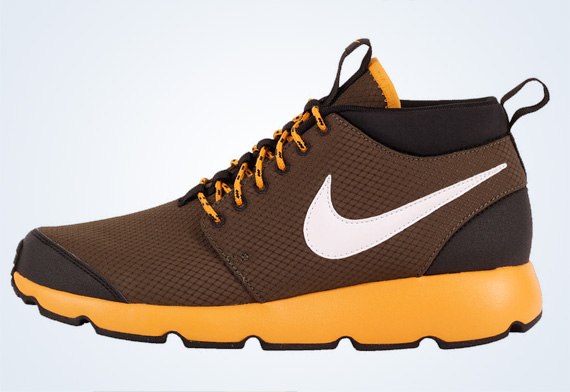 Nike Roshe Run Trail Cargo Khaki White Canyon Gold Black 5